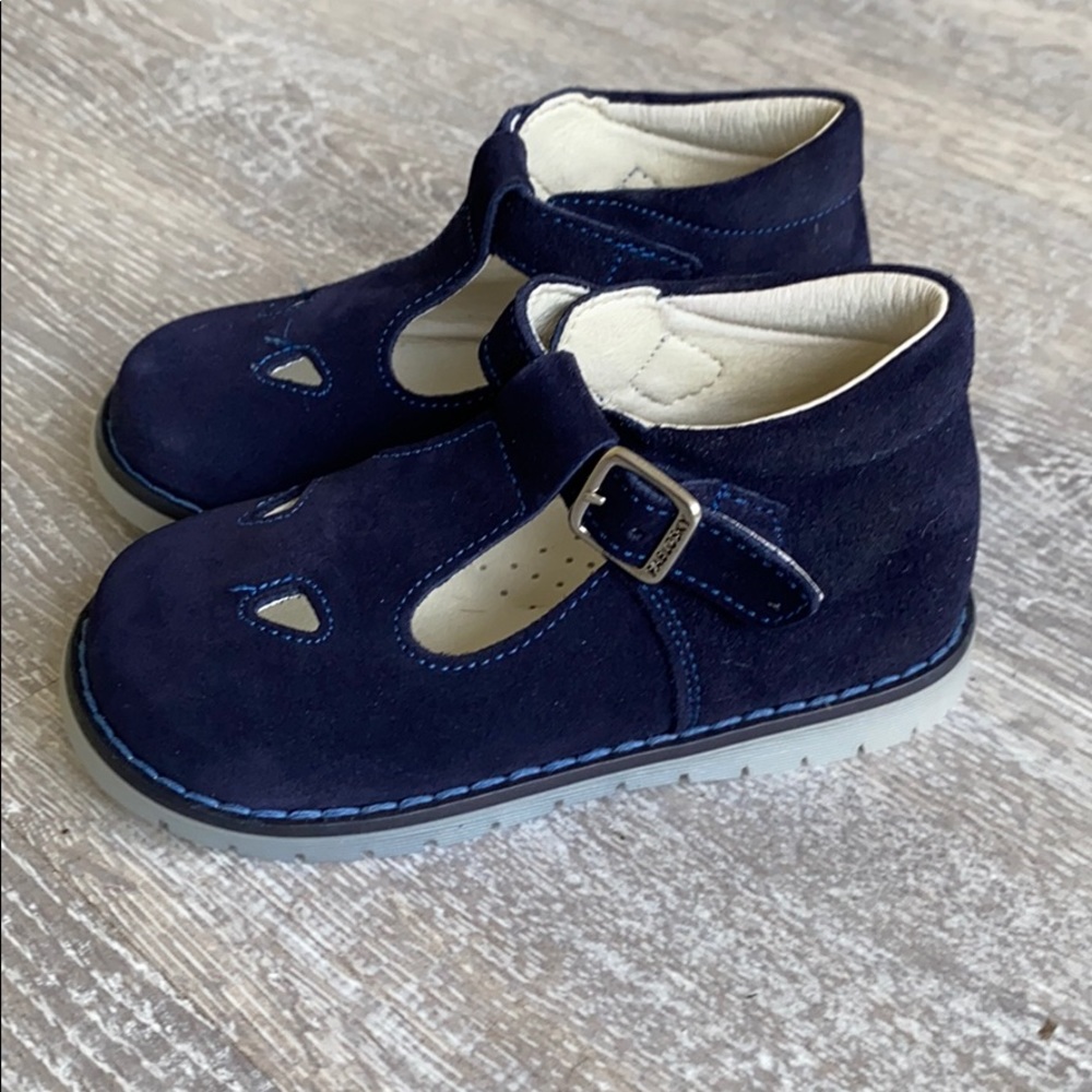 UNISEX NAVY SUEDE KIDS SHOES Size EU23 US6 15cm